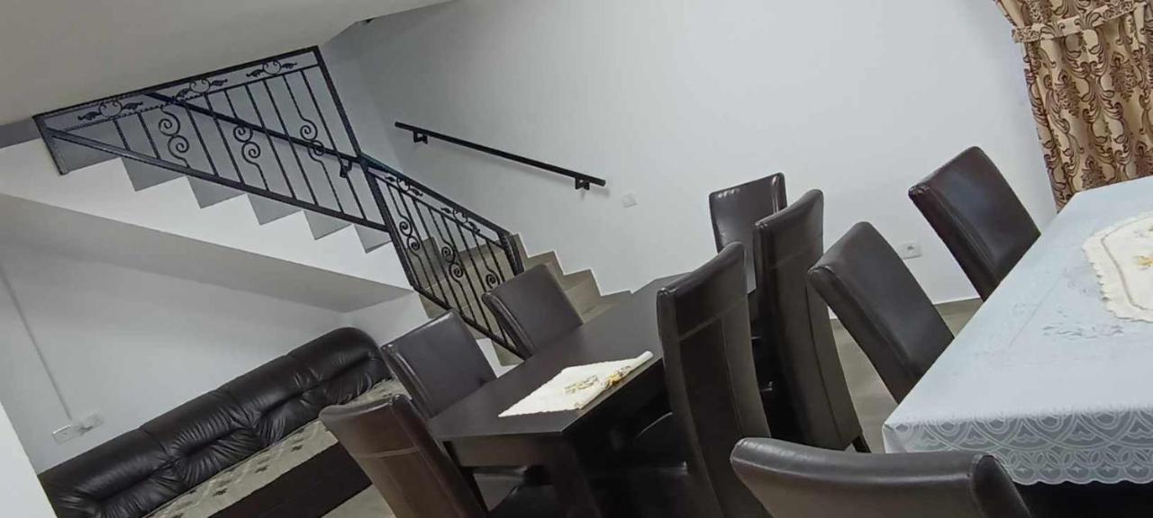 Villa Casuta Din Livada Moisei Esterno foto