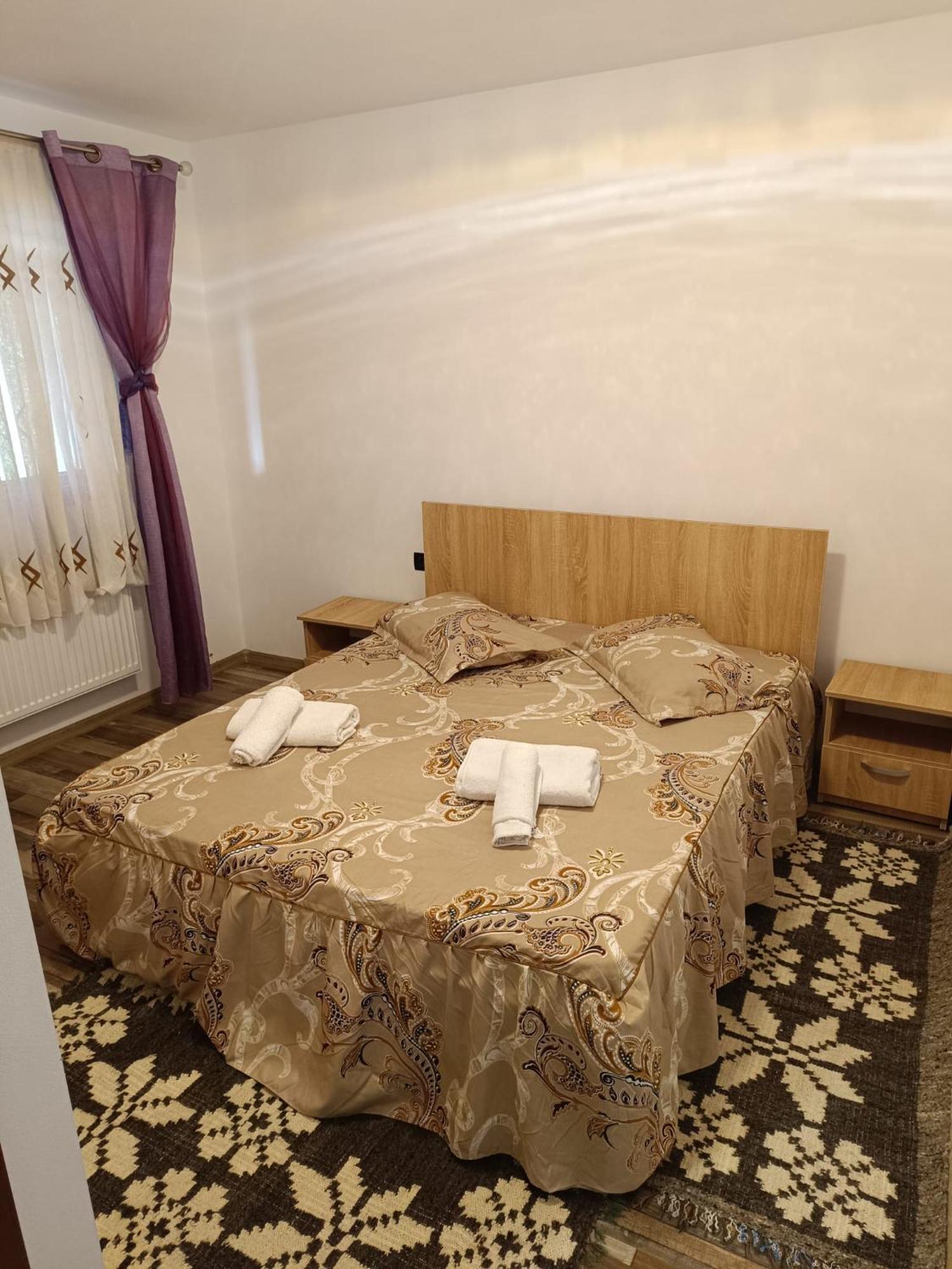 Villa Casuta Din Livada Moisei Esterno foto